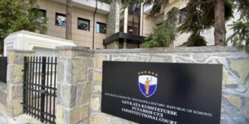 Akademikë dhe shoqëria civile i kërkojnë Qelajt: Dërgojeni Ligjin për Specialen në Kushtetuese