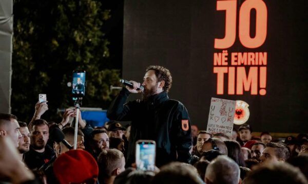 Valon Murati, Hysni Klinaku e Leart Ajvazi folës në natën e 14-të të protestës; Çlirim Haziri me kërkesë konkrete për Qeverinë dhe Kuvendin
