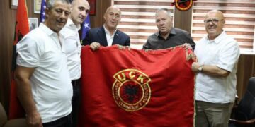 Haradinaj viziton OVL-UÇK-në: Liri për Çlirimtarët, i presim në Kosovë