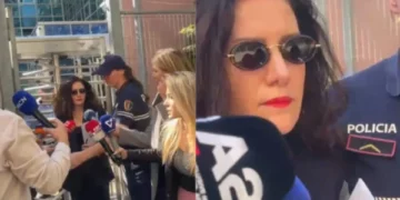 “A i keni fikur radarët?”, ish-shefja e SHISH s’iu përgjigjet gazetarëve pasi del nga gjykata – pamje