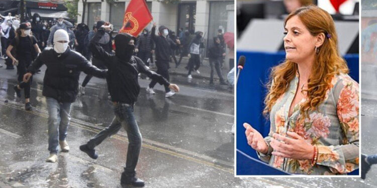 Protestat në Tiranë– Eurodeputetja Ilaria Salis: Po nxitet një kryengritje popullore që mund të shënojë një pikë kthese për vendin