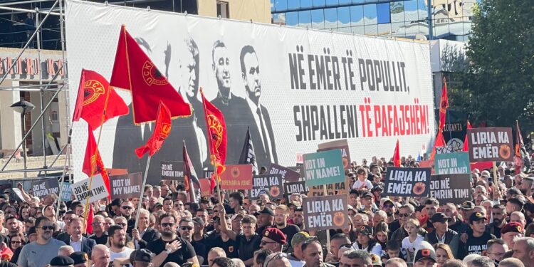 Associated Press për protestën kundër Speciales: Më e madhja mbarëkombëtare deri më tani