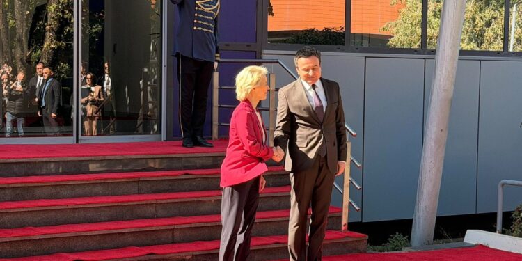 Kurti takohet me Ursula von der Leyen