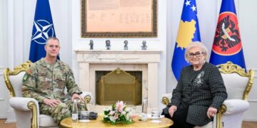Shiroka-Pula takohet me komandantin suprem të NATO-s në Evropë, në fokus siguria në Kosovë