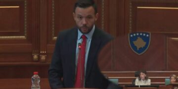 PDK kërkon që shqyrtimi i radhës i ligjit për Specialen të bëhet në ora 17:30, Haxhiu e ashpër: Ndërhyrje brutale në rendin e ditës