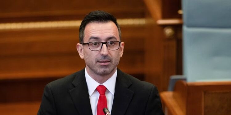 Ministri Basha: Punimet në autostradën e Gjilanit kanë arritur në 80%!