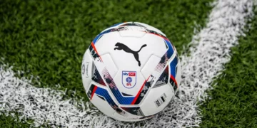 ‘Daily Mail’: Futbolli anglez është në kufijtë e rrënimit