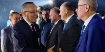Haxhiu: Dorëheqja e Bedri Hamzës mund të lidhet me kthimin e ligjit për Specialen