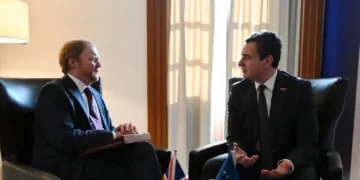 Kurti takon nënsekretarin britanik: Britania mbetet aleate kyçe e Kosovës