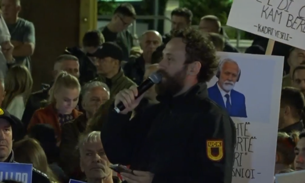 Nata e 17 e protestës kundër dënimit të ish-krerëve të UÇK’së, Çlirim Haziri: Votojeni ligjin se s’kemi kohë të presim