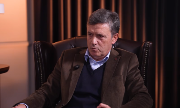 Djali i Adem Demaçit, Shqiptari, gati t’i futet politikës: Me intelektualë të tjerë do përpiqemi ta themelojmë një iniciativë