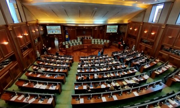 LVV dorëzon kërkesë, nesër në 09:00 pritet të mbahet një seancë e jashtëzakonshme në Kuvend