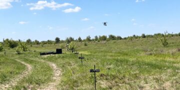 “Tela me gjemba inteligjentë”: Kurthi i ri i Ukrainës për dronët