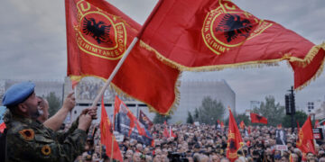 Ndërron ora e protestës pas caktimit të seancës, veteranët: UÇK na bashkon, shihemi në ora 9:00 para Kuvendit