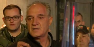 Hasani i reagon ashpër policisë: Kemi dalë mi mbrojt vlerat tona, turp duhet me iu ardh