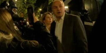 Hoxhaj policëve: Ku është komandanti, kjo është sjellje pahijshme, e keni tepru