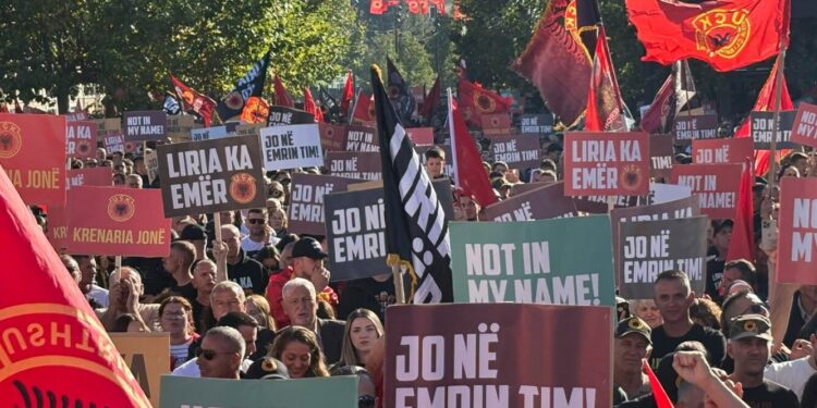 Veteranët falënderojnë popullin e Kosovës: Së bashku arritëm ta mbrojmë UÇK-në