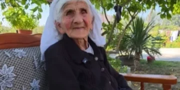 U bë e njohur si gruaja më e vjetër në botë, Qeveria i jep pension të posaçëm 117-vjeçares shqiptare