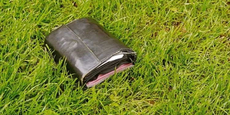 Qytetari nga Vushtrria gjen kuletën dhe ia kthen pronarit përmes Policisë