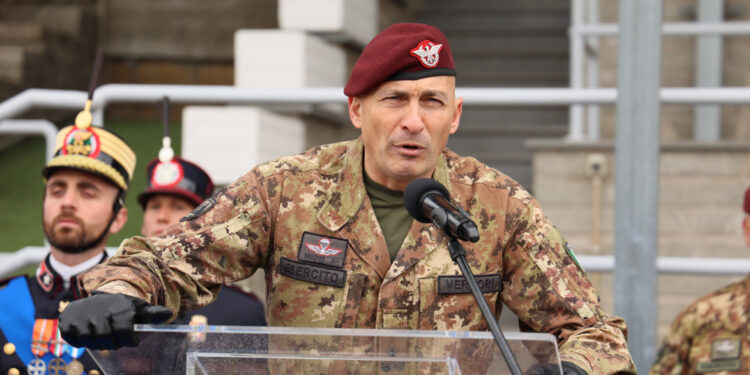 Javën e ardhshme e merr komandën e KFOR-it/ Kush është gjenerali italian, Roberto Vergori?