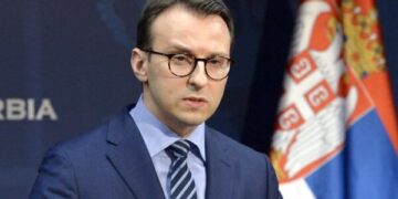 Ambasadorja amerikane në Greqi reagon pasi SHBA ia kërkoi dorëheqjen