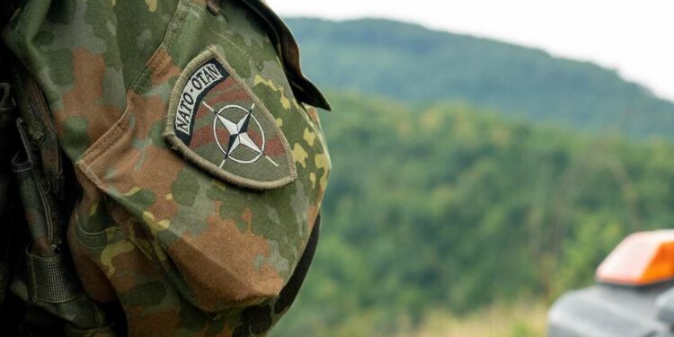Ndërrohet sot komanda e KFOR-it, Ulutash ia dorëzon detyrën Vergorit