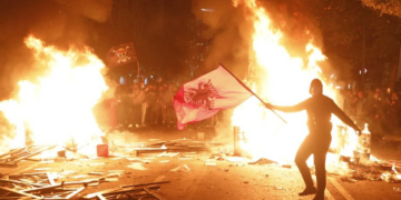 Studentët në protestë kundër Qeverisë Rama: Çfarë kërkojnë dhe pse u përshkallëzua situata?