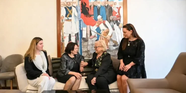 Djali i Jakup Krasniqit zbulon se çka premtoi presidentja gjatë vizitës te familja e tij