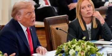 Meloni kundër marrëveshjes së Trump për naftën ruse: Zgjedhje e rrezikshme, i jep legjitimitet Moskës