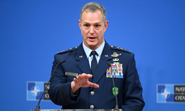 Komandanti suprem i forcave aleate për Evropë: NATO është shumë më e fuqishme ushtarakisht se Rusia