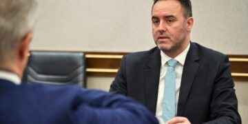 Konjufca: Ambiciet territoriale të Serbisë janë kërcenim serioz, BE të ushtrojë presion vendimtar për dorëzimin e Radoiçiqit