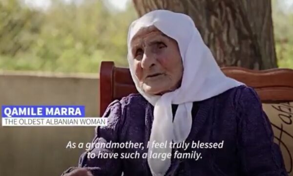 Mediave të huaja iu bën përshtypje historia e Qamile Marrës, 117 vjeçares shqiptare e cila mund të jetë gruaja më e vjetër në botë