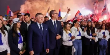 Kryeministri sllovak i bashkohet Vuçiqit në fushatë elektorale: S’do t’iu zhgënjejmë për Kosovën