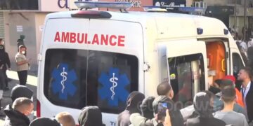 Qytetarë e policë të lënduar, Ministria e Shëndetësisë njofton bilancin nga protesta në Tiranë