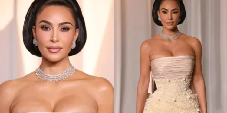 Kim Kardashian mahnit me paraqitjen e veçantë, fustan glamuroz me lule dhe detaje perlash