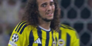 Fenerbahce e lëshon fitoren nga duart, Dortmundi fiton në ndeshjen tjetër