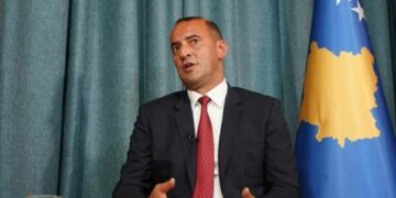 Daut Haradinaj kritika Konjufcës për paraqitjen në OKB: Marre Glauk, bota po na sheh çuditshëm