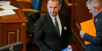 Vrasja e Arlinda Zekajt, Zemaj-Kurtit: Protestat do t’ju detyrojnë të merrni përgjegjësi dhe të jepni dorëheqje