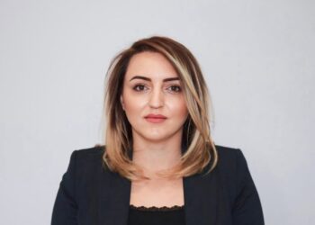 Ish-zyrtarja shtetërore ndan një histori për publikun: Kam vendosur të flas, bëhet fjalë për një kryeshef…