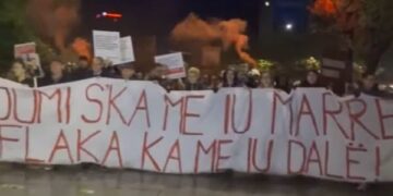 Nis protesta kundër vrasjes së grave pas rastit tragjik të Arlinda Zekajt