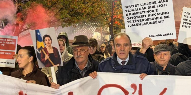 Audioincizimi i Arlinda Zekajt me togerin Faruk Muqolli lëshohet para Qeverisë