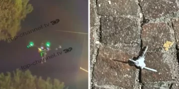 Protestuesit rrëzojnë dronin e policisë, vendosin tela gomëshpues për t’i ngadalësuar autobotet e ujit