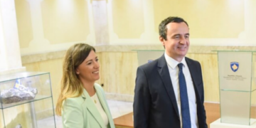 Vetëvendosje në zgjedhje, Haxhiu s’sheh arsye për heqjen e Kurtit nga posti i kryetarit: Është më i votuari në vend