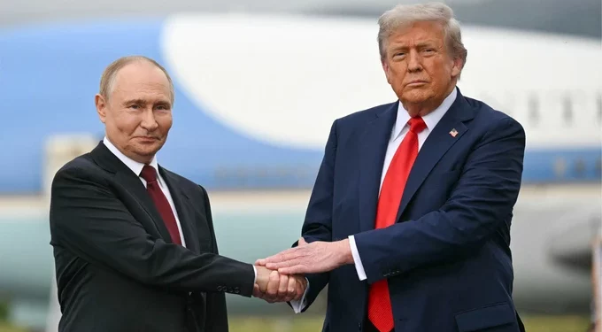 “The Telegraph”: Edhe investitorët e Zvërnecit pas marrëveshjes së turpshme Trump – Putin