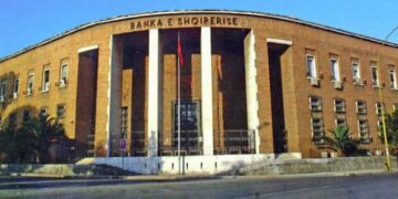 Banka e Shqipërisë siguron qytetarët: Dëmtimi i disa degëve nuk përbën rrezik për kursimet