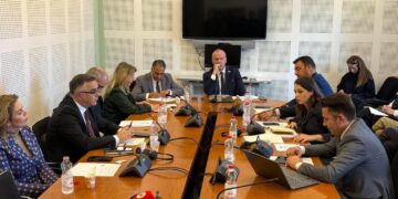 Deputetët opozitarë kundërshtojnë projektligjin për Byronë: Është në kundërshtim me qëllimin për të cilin është nisur