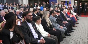 “Nder i jashtëzakonshëm, moment historik”, vajza e uron Justina Shiroka-Pulën për zgjedhjen Presidente