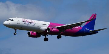 Wizz Air pret më shumë bileta se kapaciteti, shqiptarët mbetën dy ditë të bllokuar në Barcelonë