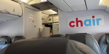 Qytetari denoncon kompaninë Chair: Shtyn për 12 orë fluturimin drejt Bazelit, udhëtarët kishin kryer check-in-in dhe dorëzuar bagazhet