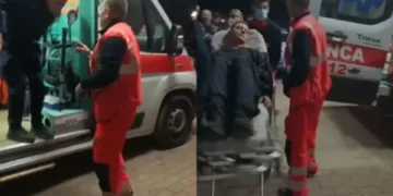 Rreth 60 të lënduar nga protesta në Tiranë, prej policë, protestues dhe kalimtarë